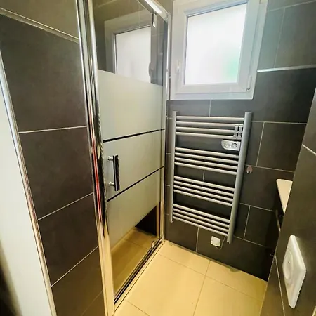 A Hilltop Haven In - Sea View And Cascading Terraces *