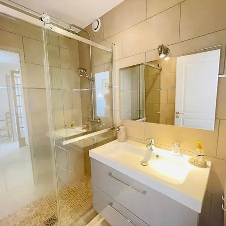 A Hilltop Haven In - Sea View And Cascading Terraces *