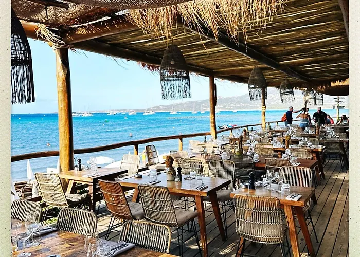 A Hilltop Haven In - Sea View And Cascading Terraces