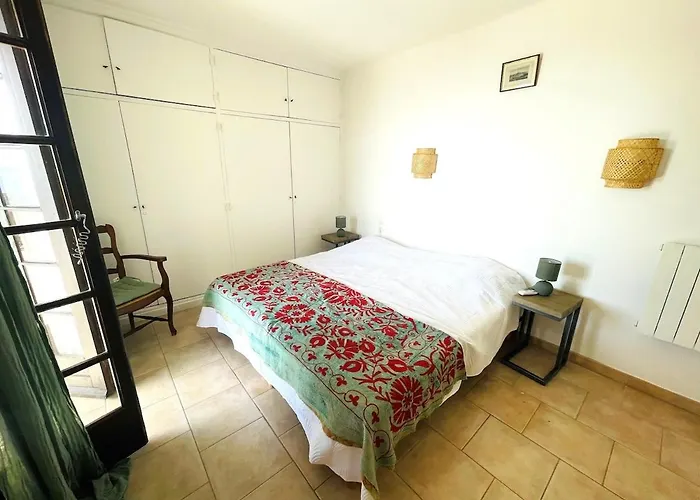 A Hilltop Haven In - Sea View And Cascading Terraces *