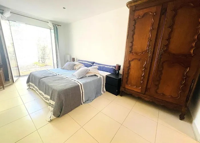 A Hilltop Haven In - Sea View And Cascading Terraces