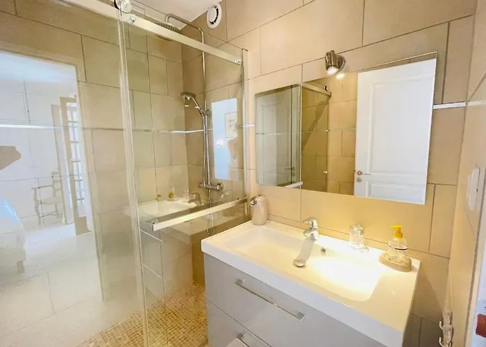 A Hilltop Haven In - Sea View And Cascading Terraces *