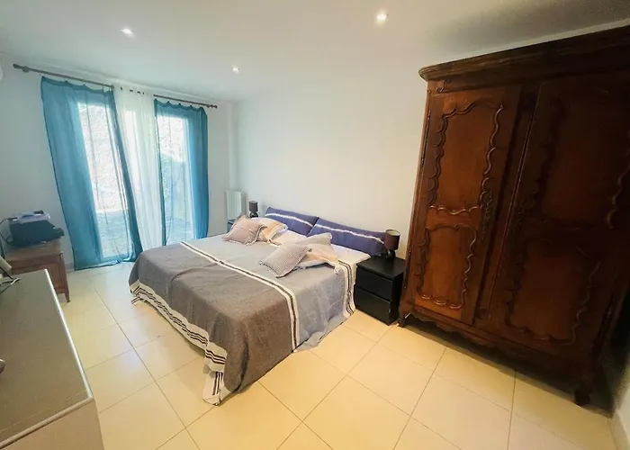 Villa A Hilltop Haven In - Sea View And Cascading Terraces